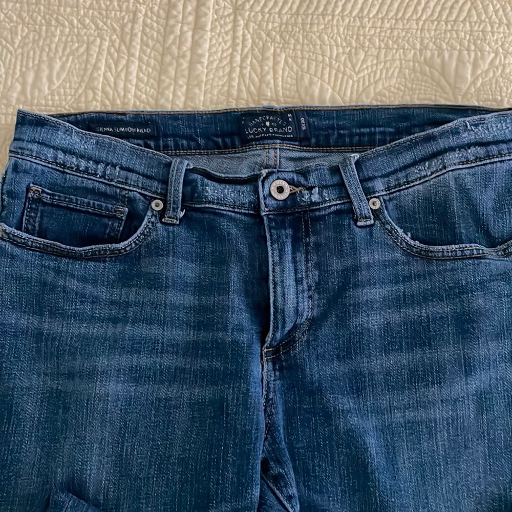 Lucky Brand distressed boyfriend jeans